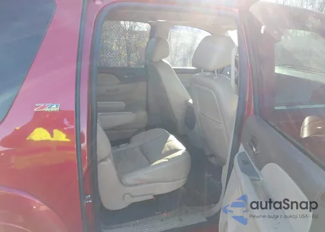 2013 Chevrolet Suburban 1500 Lt from USA, damaged, VIN 1GNSKJE74DR326018